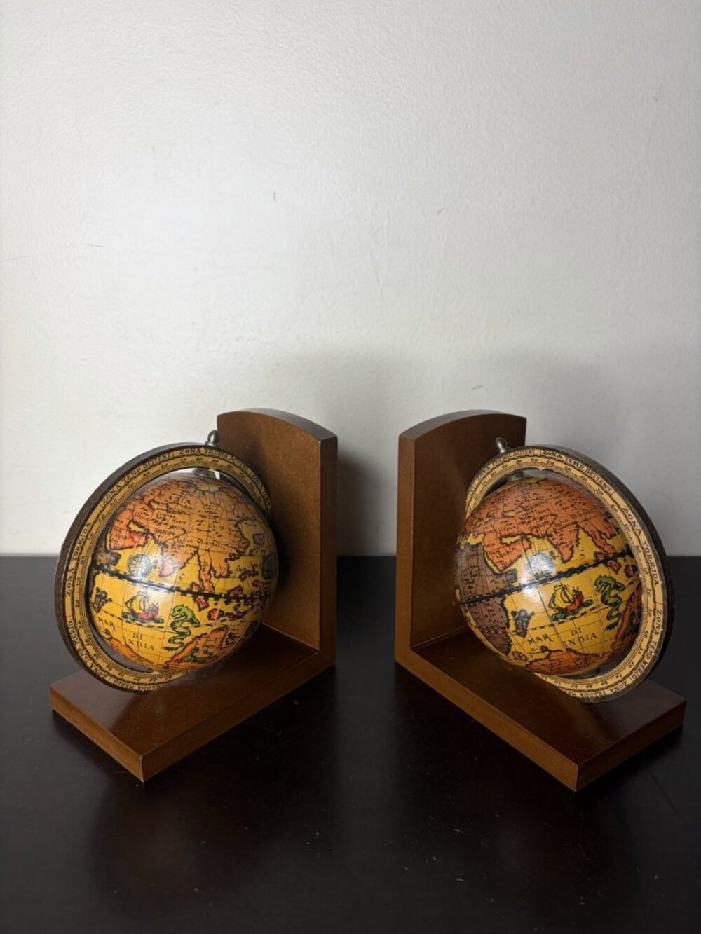 Vintage Set Olde World Globe Axis Earth Sphere Astronomy Wood Bookend